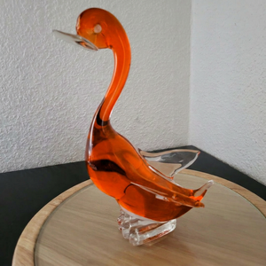 Figurine de canard en verre soufflé orange, thème animal, artisanat décoratif, pièce d'art faite à la main en verre soufflé - Product Image 1