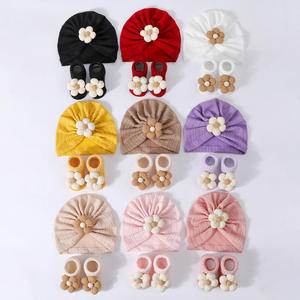 2026 gros coton mignon fleur combinaison début automne <span class=keywords><strong>naissance</strong></span> <span class=keywords><strong>bébé</strong></span> foetal chapeau princesse costume <span class=keywords><strong>bébé</strong></span> <span class=keywords><strong>bandeau</strong></span> chaussettes ensemble - Product Image 3