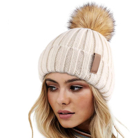Bonnet tricoté avec fausse fourrure pour femme, couvre-chef chaud en tricot de crâne, avec pompon, accessoire pour l'hiver