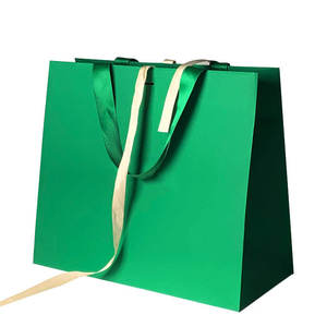 Best <strong>Selling</strong> <strong>Products</strong> Custom Logo Glossy Creative Lamination Luxury Cardboard Ribbon Handle Boutique Folding Gift Bag Packaging - Product Image 4