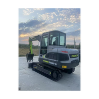Excavatrice sur chenilles ZOOMLION ZE60E-10 utilisée en stock avec matériau élevé
