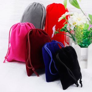 Sac à cordon en velours de luxe personnalisé avec logo, vente chaude, pour téléphone, maquillage, articles de toilette, sac de rangement sérigraphié - Product Image 6