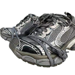 Chaussures de sport unisexes de style italien moderne, grandes tailles, légères, confortables, baskets plates à semelle souple, rehaussantes, à lacets, en maille - Product Image 4