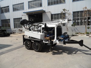 200M Hydraulische <span class=keywords><strong>Trailer</strong></span> Gemonteerde Draagbare Waterput Boren Rig SLY400-T Voor Verkoop - Product Image 3