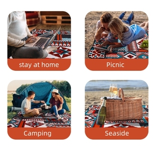 Mantas de Picnic de 78,74 "x 78,74", alfombrilla a prueba de humedad para acampar, alfombrilla de Picnic plegable de 3 capas para acampar, senderismo, viajes, conciertos en el <span class=keywords><strong>parque</strong></span> - Product Image 6