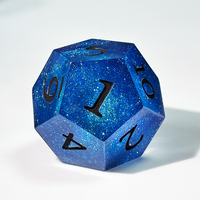 Dés transparents de galaxie bleue de nouveau design faits à la main pour dés de donjons et de dragons