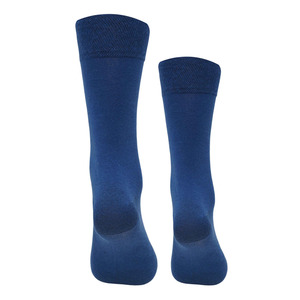 Calcetines Casuales para Hombre con Diseño OEM de Marca Privada, Logotipo Personalizado, Transpirables, Tejidos, Estilo Regular, para Uso Diario en Otoño - Product Image 4