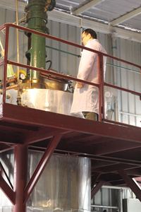 Enzima de desalmidón de temperatura salvaje, con 14000u/ml para la industria textil - Product Image 4