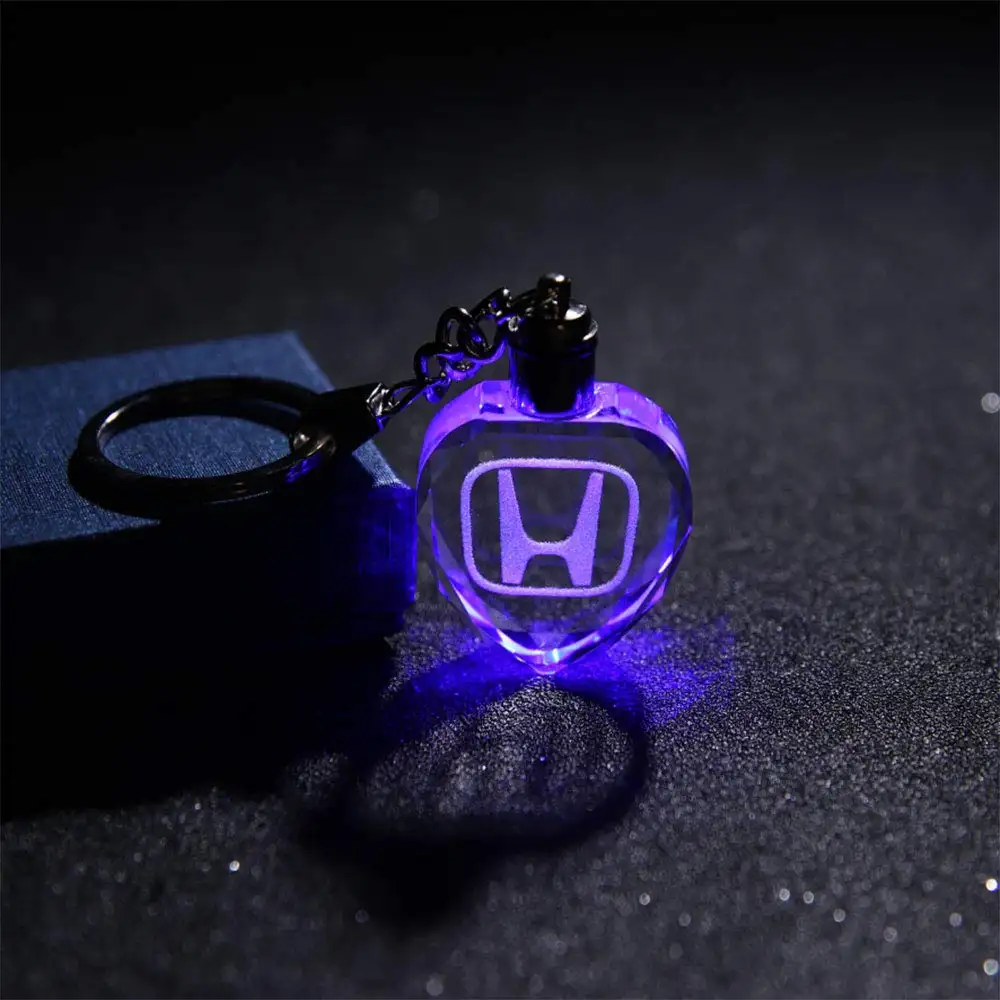 Özel aşk kalp 3D lazer honda araba logosu ile kristal anahtarlık ışık küçük hediye