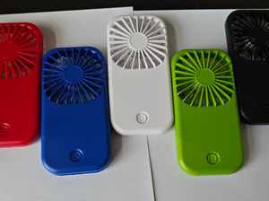 Ventilateur de poche miniature en plastique avec logo personnalisé, ventilateur électronique portable pour la <span class=keywords><strong>promotion</strong></span> - Product Image 2