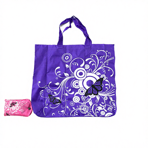 Bolsa de Compras Plegable Reutilizable con Logotipo Personalizado Xuanhe, Diseño Estampado de Mariposas y Rayas, Tamaño Grande, Poliéster, Asa Larga - Product Image 4