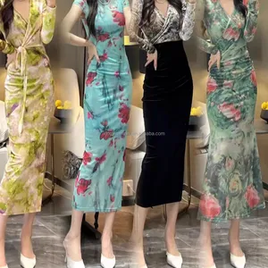 Venta al por mayor de moda vestidos de verano de las mujeres 2024 ahueca hacia fuera la impresión floral largo fuera del hombro vestido casual para las mujeres