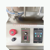 Machine de capsulage pneumatique automatique de table pour bouteilles de cosmétiques, parfums, shampoings, pots en verre et en plastique