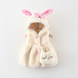 Ropa Infantil de Invierno con Capucha de Dibujos Animados con Bolso, Chaqueta Roja Gruesa y Linda de Conejo para Niñas de 3 Años - Product Image 6