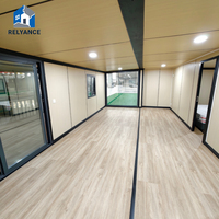 Maison conteneur moderne extensible, installation facile, terrasse intégrée pour boutique, villa, restaurant