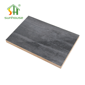 Contrachapado <span class=keywords><strong>de</strong></span> Melamina Gris Claro E0/E1 <span class=keywords><strong>de</strong></span> 12 mm, Color Liso, Núcleo <span class=keywords><strong>de</strong></span> Álamo, Eucalipto y <span class=keywords><strong>Pino</strong></span> para Proyectos <span class=keywords><strong>de</strong></span> Muebles <span class=keywords><strong>de</strong></span> Interior y Gabinetes - Product Image 3