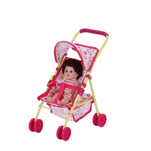 Poussette jouet <span class=keywords><strong>de</strong></span> haute qualité, design <span class=keywords><strong>de</strong></span> couleur <span class=keywords><strong>rouge</strong></span> vif d'usine, 4 roues et deux serrures <span class=keywords><strong>de</strong></span> sécurité avec poupée <span class=keywords><strong>de</strong></span> jeu - Product Image 4