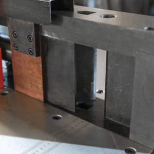 유압 프레스 제조 공장 3 in 1 CNC PLC 버스바 절단 펀칭 벤딩 가공 기계 버스바 기계 - Product Image 3