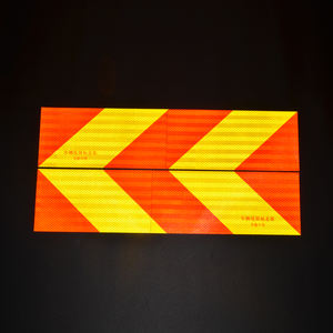 عاكسات أمان ليلية للشاحنات والمقطورات مع صفائح ألومنيوم - Product Image 1