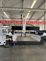 Machine de fraisage CNC à 3 axes RC 1325 avec axe rotatif pour la sculpture 3D, la gravure, le travail du bois, la fabrication de meubles, de portes de placards en MDF