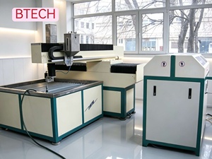 Machine de découpe au jet d'eau CNC industrielle haute sécurité pour le marbre, la céramique, la mosaïque, le verre avec une précision de 0,1 mm - Product Image 1