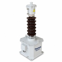 Le compteur et la protection utilisent un transformateur de tension immergé dans l'huile 35 kV JDXNF2-35W(G)(L) pour les applications de systèmes moyenne tension extérieurs.