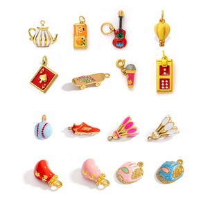 Galería Sweet & Chic | Colgantes con Dije <span class=keywords><strong>de</strong></span> Acero Inoxidable Chapado en PVD <span class=keywords><strong>de</strong></span> 18K para Creación <span class=keywords><strong>de</strong></span> Joyería DIY | Duraderos, Impermeables e Hipoalergénicos - Product Image 3