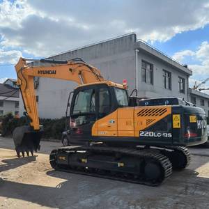 Excavadora Usada Hyundai 220LC-9S con Motor de Tipo Oruga, Capacidad de Cucharón de 1.44m³, Motor, Engranajes y Componentes Principales PLC - Product Image 4