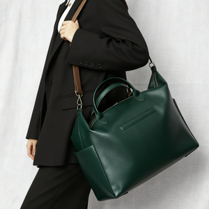 Mochila de Maternidad Personalizada de Piel Vegana de PU para Pañales de Bebé con Correas para Cochecito, Fabricada por el Fabricante OEM - Product Image 3