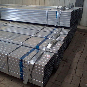 ท่อเหล็กสี่เหลี่ยมชุบสังกะสีสำเร็จรูป Q195 Q235 ขนาด <span class=keywords><strong>20x20</strong></span> ถึง 200x200 มม. สำหรับโครงสร้างโรงเรือนและนั่งร้าน ท่อเหล็ก SHS RHS ERW - Product Image 6