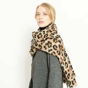 Factory Custom Fashion Winter Women Cashmere Leopard Scarf Pashmina Warm Thick Shawls