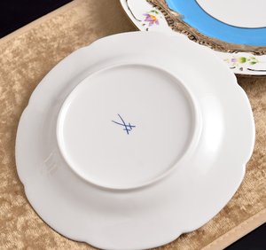 European luxury light <b>gold</b>-edge light blue ceramic two-piece decorative dish set with floral pattern two pieces for the table - Product Image 5