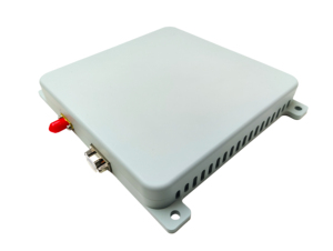 Antenne anti-brouillage à 4 éléments pour fréquences de signal 1561.098 MHz et 1575.42 MHz - Product Image 1