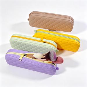 <b>Silicone</b> Portable Storage Bag, Travel Makeup Bag, Beauty Tool, Multi-purpose <b>Waterproof</b> Toiletry Storage Bag - Product Image 2