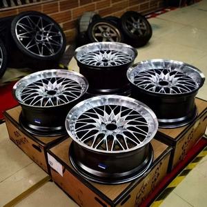 Vente en gros usine Jantes de voiture en alliage forgées 16 17 18 19 20 pouces 5*114.3 ET35, personnalisées, chromées polies, à déport profond et concaves - Product Image 6