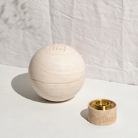Boule d'arôme en marbre blanc intemporel Mars Stone, sphère de parfum naturel pour la décoration de la maison