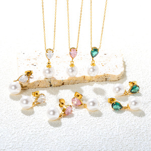 Juego de aretes y collar de perlas en forma de lágrima de acero inoxidable para mujer, joyería de fiesta con incrustaciones de circonita y engaste de bisel. - Product Image 1