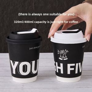 Gobelet en papier isolant jetable de 16 oz avec couvercle, sensation premium, pour boissons chaudes - Noir, usage commercial à emporter - Product Image 1