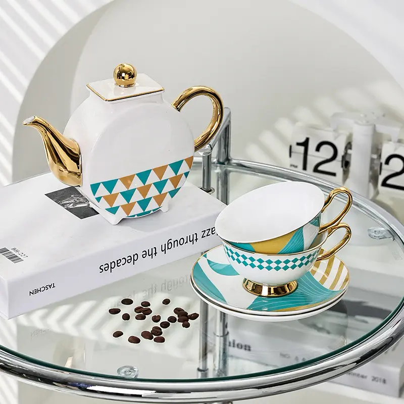 Seramik Vintage çay bardağı ve altlık Set üreticisi kaynağı 2 kişi için yüksek kaliteli porselen kahve kap seti