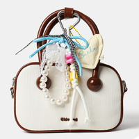 Breloque de sac personnalisée Kawaii en forme de cœur, porte-clés, pendentif en paracorde avec nœud, perle et dentelle, OEM, faible MOQ, vente en gros, accessoire pour jeune fille