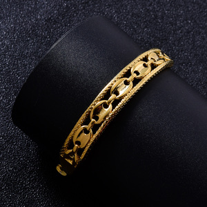 Fashion radiant sleek carved outer frame hollow oval link chain durable stylish customizable polished 18k gold <b>bangle</b> <b>bracelet</b> - Product Image 5