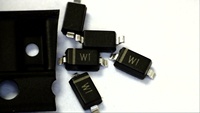 Diode Zener SMD BZT52C13-7-F 13,25V 500mW, boîtier SOD-123-2