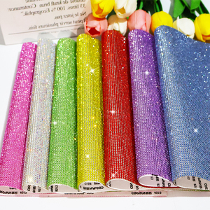 สติกเกอร์คริสตัลติดเองแบบร้อน ลายตาข่าย ประดับเพชร แผ่นเพชรทรงกลม สำหรับตกแต่งเล็บ เสื้อผ้า รองเท้า ขนาด 40x24 ซม. - Product Image 1