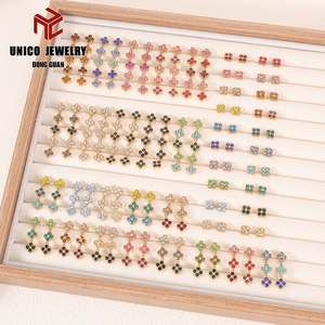 Boucles <span class=keywords><strong>d</strong></span>'oreilles trèfle en cristal multicolore de luxe léger, en acier inoxydable plaqué <span class=keywords><strong>or</strong></span> 18 carats PVD, boucles <span class=keywords><strong>d</strong></span>'oreilles tennis arc-en-ciel, bijoux pour femmes - Product Image 2