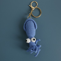Fait à la main Amigurumi Crochet calmar pieuvre porte-clés organisme marin en peluche sac pendentifs fil tricoté jouets pour enfants Unique océan