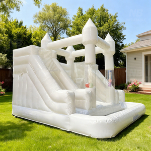 Château Gonflable Blanc de Qualité Commerciale pour Mariages et Événements – Décoration Élégante et Purement Blanche pour Cérémonies Nuptiales - Product Image 5