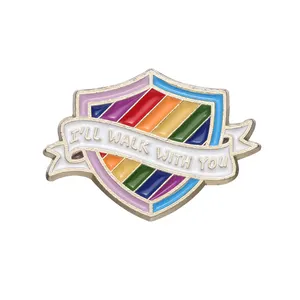 Saya akan berjalan dengan Anda LGBTQ perisai Enamel pin kustom bros keras LGBT Pride pin perhiasan pelangi logam seng campuran disesuaikan
