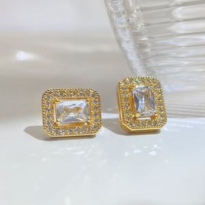 Conjunto de Joyería al por Mayor, Chapado en Oro de 18K, con Circonitas Baguette, Aretes y Collar Modernos para Mujer - Product Image 2