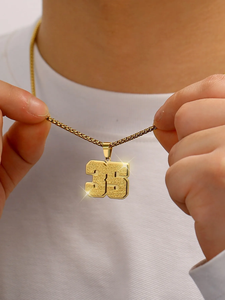 Collar con Colgante de Doble Capa con Número de Atleta Digital, Chapado en Oro de 18K, Brillante, de Acero Inoxidable para Hombre, Moderno, para Parejas, Navidad - Product Image 3