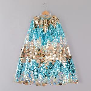 <span class=keywords><strong>Cape</strong></span> de princesse <span class=keywords><strong>Reine</strong></span> <span class=keywords><strong>des</strong></span> <span class=keywords><strong>neiges</strong></span> bleue et rose pour filles, <span class=keywords><strong>cape</strong></span> brillante à paillettes, accessoire de fête, déguisement d'Halloween pour enfants de 3 à 8 ans - Product Image 4